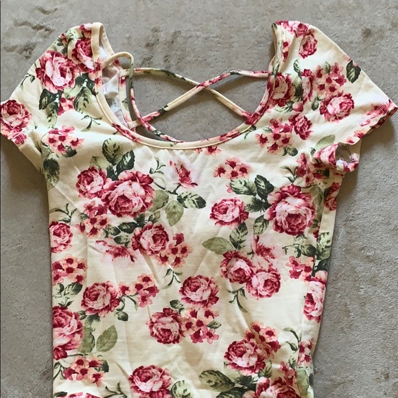 Floral top - Picture 1 of 2